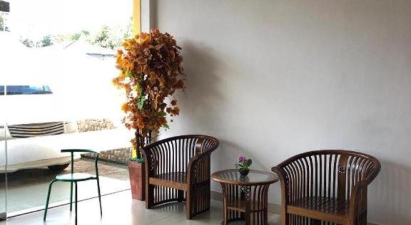 Hotel Kaisar Tarakan Exterior foto